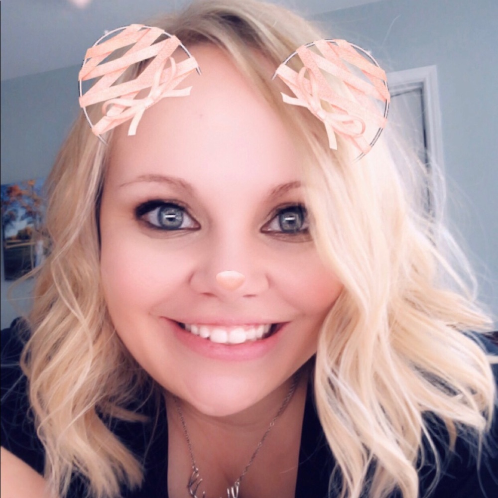 Meet your Posher, Melanie